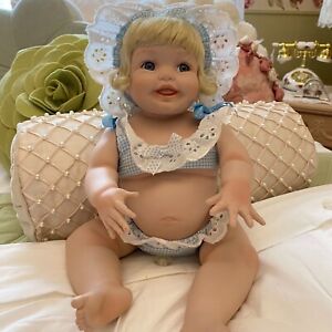 New ListingHamilton Collection all-porcelain Baby doll SALLY Cindy Marschner Rolfe 16