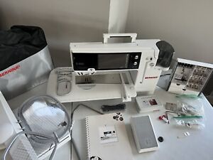 Bernina B 880 Plus Sewing/Quilting/Embroidery Machine + Stitch Regulator