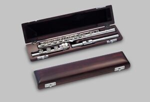 Pearl Flutes 795 Elegante Flute Offset G with Split E B Foot C# Trill, D# Roller