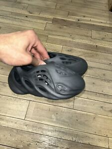 Size 11K - adidas Yeezy Foam Runner Onyx (Kids)