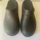 OOFOS UNISEX OOcloog Clogs Black Slides Size Mens 10 /W 12 Slip ON Shoes