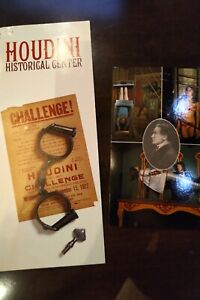 Postcard and Brochure from Two Different Houdini Museums Appleton and Nia Falls