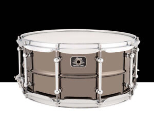 Ludwig 6.5x14 Universal Brass Snare with Chrome Hoops (LU6514C)