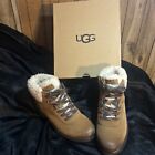 UGG W Harrison Cozy Lace Cold Weather / Snow Boots - Size 9 - PreOwned/Light Use