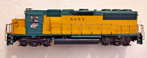 HO Scale Bachmann Chicago Northwestern  diesel  locomotive  no 5053 Unique