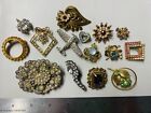 Collection Lot Vintage Rhinestone Brooches.. Many Colors and Designer - N3