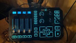 TC-Helicon GO XLR Broadcaster Platform with Mixer and Effects + DeskTop Stand