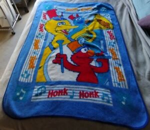 Sesame Street | Vtg Acrylic Plush Blanket Big Bird Elmo Cookie Monster 44