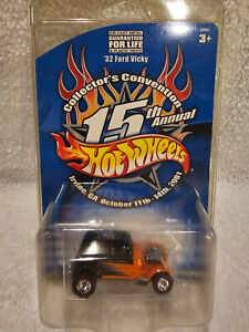 Hot Wheels 2001 HWC RLC 15th Convention ‘32 Ford Vicky Redline Real Riders 4000