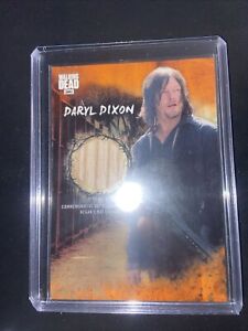 The Walking Dead Trading Card Road To Alexandria Bat Relic Daryl Dixon 87/99