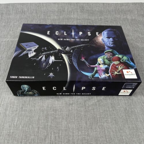 Eclipse: New Dawn For The Galaxy (Board Game with Organizer) - READ!!!