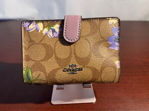 Coach bifold wallet ( floral ,brown)