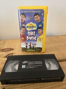 THE WIGGLES : SPACE DANCING (VHS 2003) Never Seen on TV, Clamshell, Animated VTG