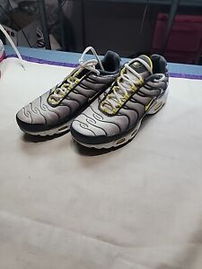 Nike Air Max Plus TN “Bumble Bee” Men's Athletic Shoes -Size 9.5 - CI2299-002