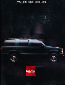1995 GMC Yukon 4-door 32-page Original Car Dealer Sales Brochure Catalog