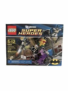 LEGO DC Comics Super Heroes Batman Catwoman Catcycle City Chase 6858 Complete