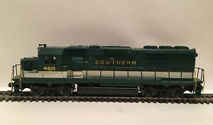 HO Athearn Southern Railway GP59 Powered Diesel Locomotive SOU #4610