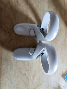 Oculus Quest 2 VR Controllers - Left And Right SET Tested Good