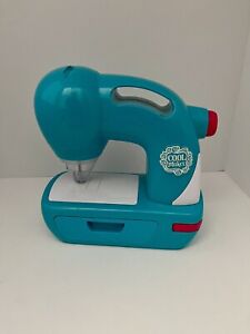 Spin Master COOL Maker Children's Sewing Machine Great Condition w/ Accessories