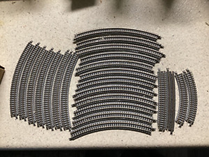 z scale curved track (lot of varies radius)