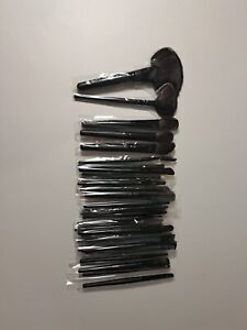makeup brush set with case