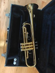 Yamaha YTR2330 Bb Trumpet - Gold Lacquer - Includes Case, Mouth Piece, & Oil