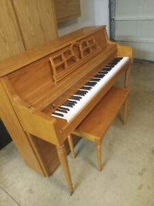 kawai piano upright Model 503M 42 inch  Oak plays Great Begginer  to intermediat