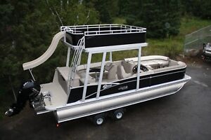 New-2585 Funship pontoon boat with 150 Hp Trailer---In stock