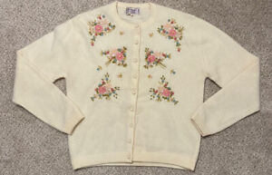Barbara Lee Vintage Sweater Wool Cardigan size 38 Medium ivory Flower floral