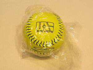 1 softball UA United Athletic Game USSSA Fast Pitch Classic Official 11