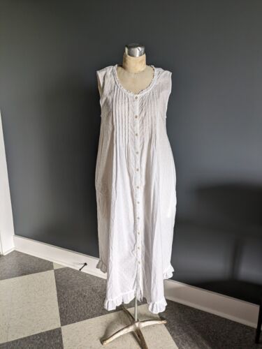 April Cornell White Cotton Sleeveless Nightgown Cottage Core Ruffles Size M