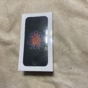 New ListingApple iPhone SE iPhone SE Space Gray 16gb. Unlocked ! New Sealed !