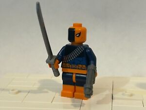 LEGO Deathstroke minifigure DC Super Heroes Batman 76034 sh194