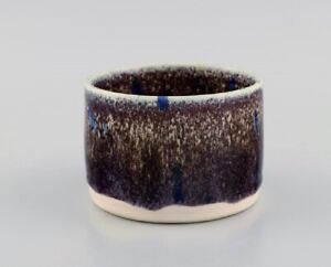 European studio ceramicist. Unique vase/bowl in glazed stoneware.