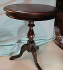 Round Mahogany Side Table / End Table  (ET599)