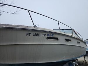 1986 Sea Ray 300 Cabin Cruiser