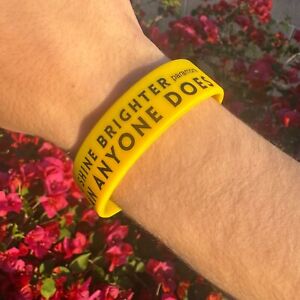 Paramore You Shine Brighter Than Anyone Does Silicone Rubber Wristband Bracelet