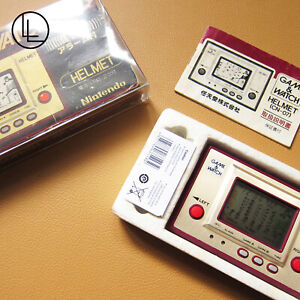 NINTENDO Helmet Game and Watch in Excellent Condition (CN-07) 1981 (BOXED)