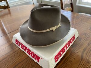 Vintage Stetson Stratoliner Fedora felt hat, gray,   size 7