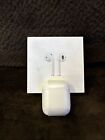 New ListingApple Airpods 2nd Generation Bluetooth Earbuds Earphone White Charging Case USA