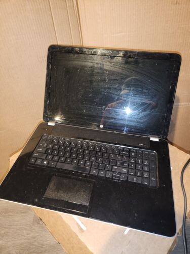 HP PAVILION 17-E020DX AMD A8-5550M @ 2.10GHz 8GB RAM w/adapter. No HDD See Notes