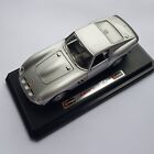 Burago Italy Ferrari diecast model racing motor car 250 GTO on stand silver 17cm