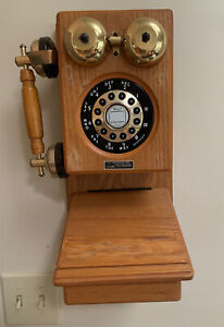 Country Store Telephone Vintage Retro Style Oak Wood Wall Mount Phone-Booth