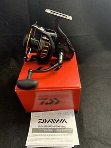 Daiwa BG 8000 Manual Bail Return Saltwater Spinning Reel- Display Model-New/WB