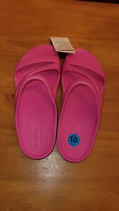 NEW PINK ❤️🩷❤️ Crocs Women's Sandals - Kadee II Sandal Slides, Strappy Sandals