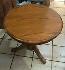Mid Century Solid Oak Round End Table / Side Table  (ET305)