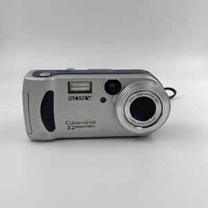 Sony Cyber-shot DSC-P71 3.2MP Digital Camera - Silver Tested Working