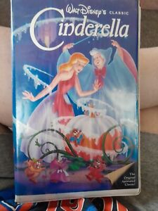 New ListingWalt Disney's Cinderella - Black Diamond Classic Red Signature (1988, VHS Movie)