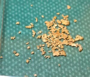 New ListingVERY CLEAN 22 CARAT GOLD FROM VIRGINIA 1.00 GRAM