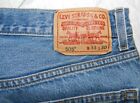 Lot 1 - Men's Worn and faded Levi 505 Jeans Size 33 X 30